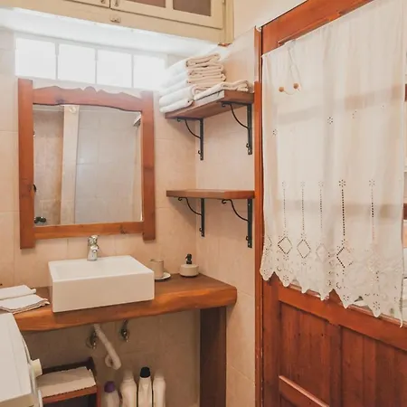 בית נופש Zacharoulas Katikies