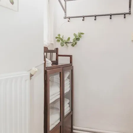 Zacharoulas Katikies *