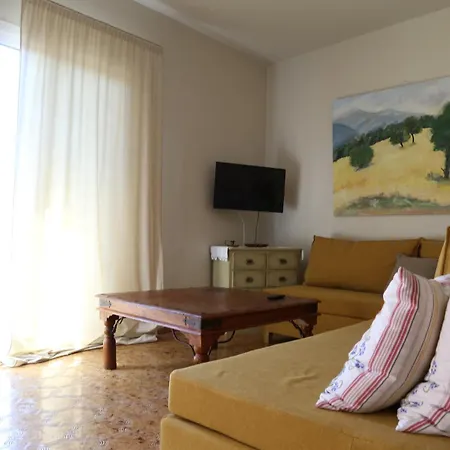 Holiday home Zacharoulas Katikies Amarynthos