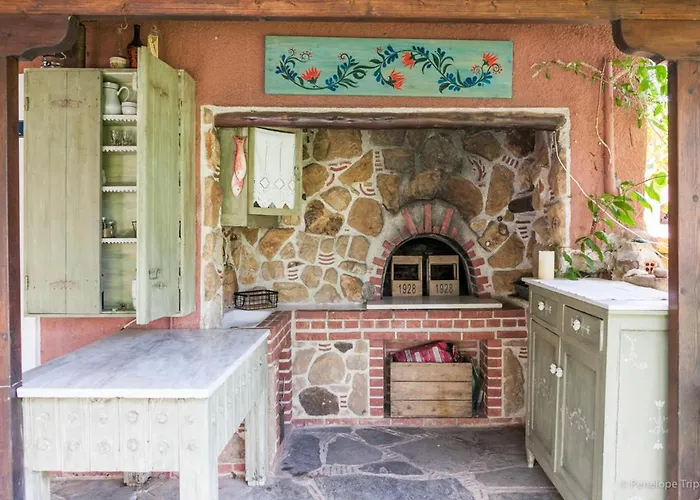 Zacharoulas Katikies * Amarynthos