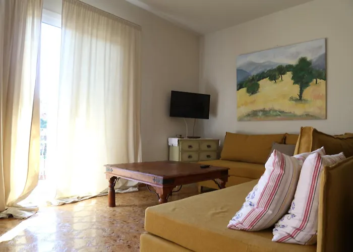 Hébergement de vacances Zacharoulas Katikies Amarynthos