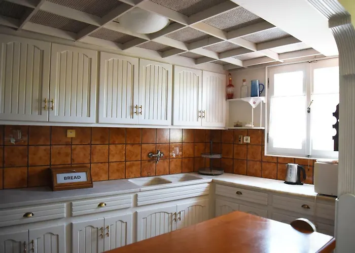 Zacharoulas Katikies